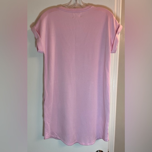 NWT! Lou & Grey Signaturesoft V-Neck Pocket Dress - Picture 3 of 6